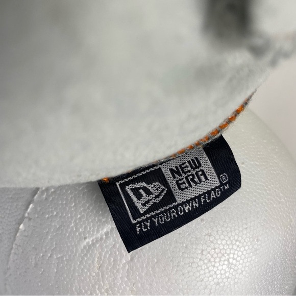 Denver Broncos beanie NWOT unisex fleece lined pompom - Picture 6 of 6